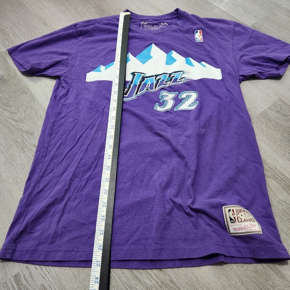 Mitchell & Ness Utah Jazz Malone #32 T-shirt Size Medium Harwood Classics - Picture 7 of 8